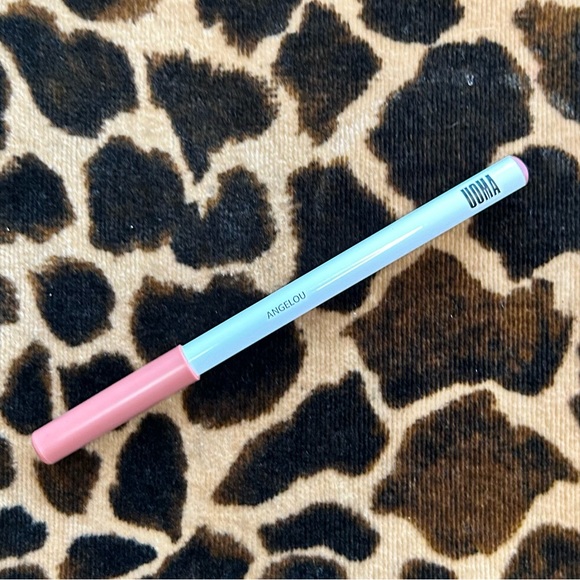 Umoa’s Badass liner in Angelou - Picture 4 of 4